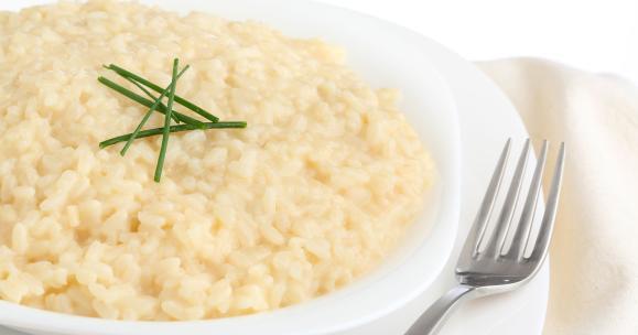 La tostatura del riso, un passaggio fondamentale per un risotto perfetto 