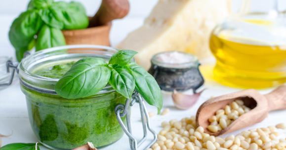 Tutti i tipi di pesto esistenti, non solo quello genovese